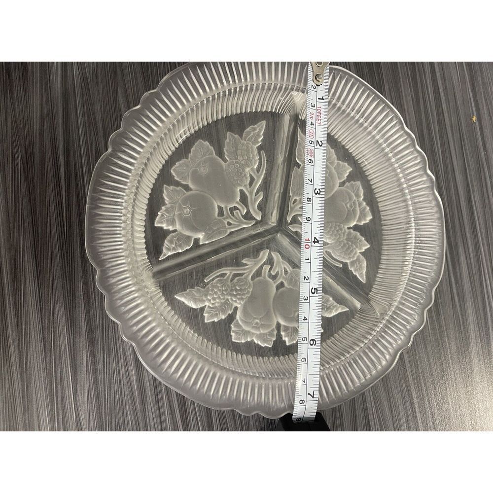 VINTAGE Round Clear Pressed Glass 3 Section Relish Candy Trinket Tray -‎ 7" - Picture 3 of 3